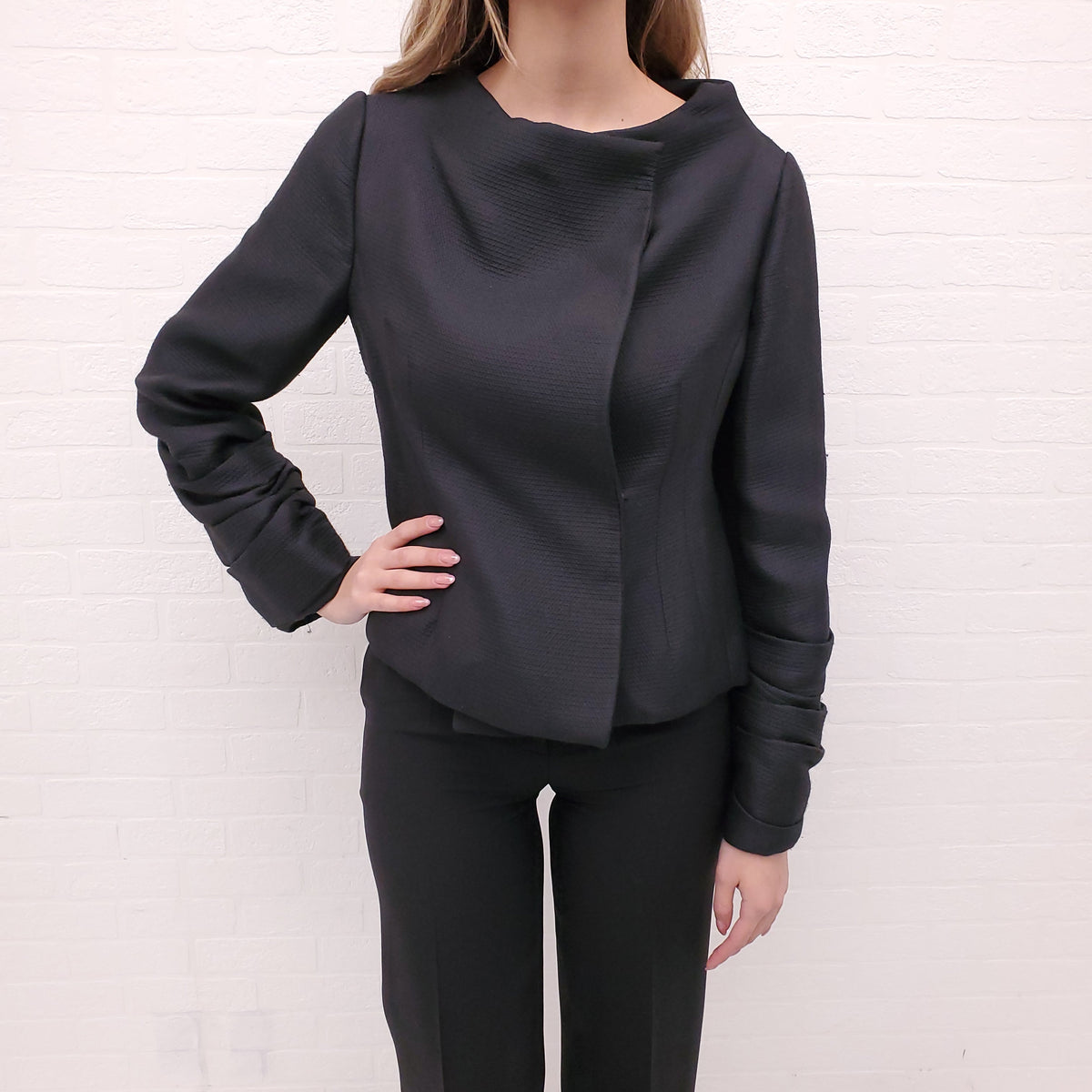VALENTINO BLACK COLLARLESS JACKET WITH RUCHED SLEEVES - SIZE 8