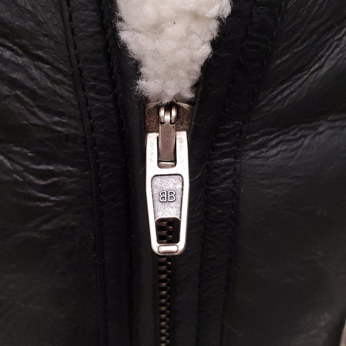 BALENCIAGA LEATHER AND MULTICOLOUR SHEARLING LOGO JACKET - MEN'S SIZE 48