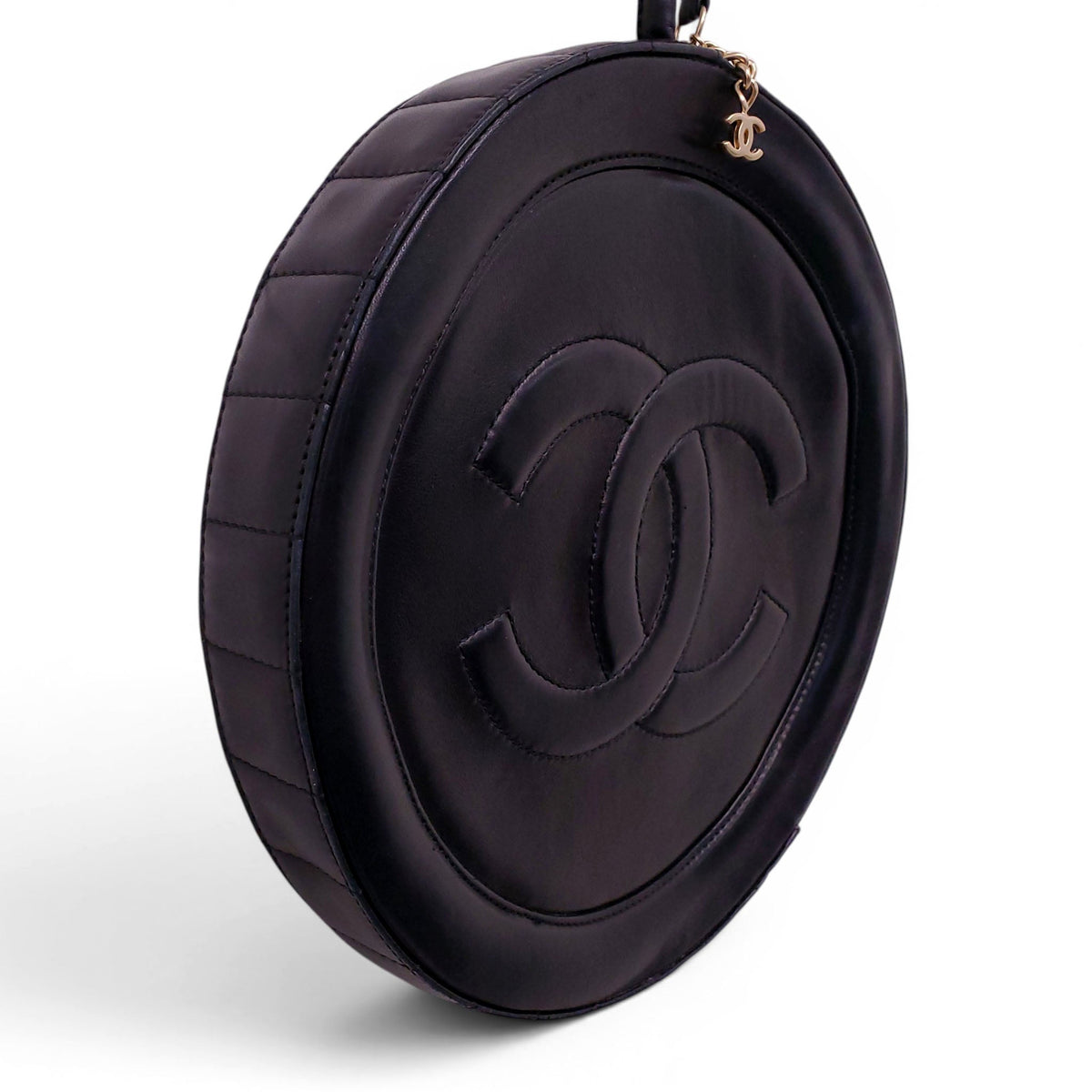 CHANEL VINTAGE BLACK ROUND CC WRISTLET