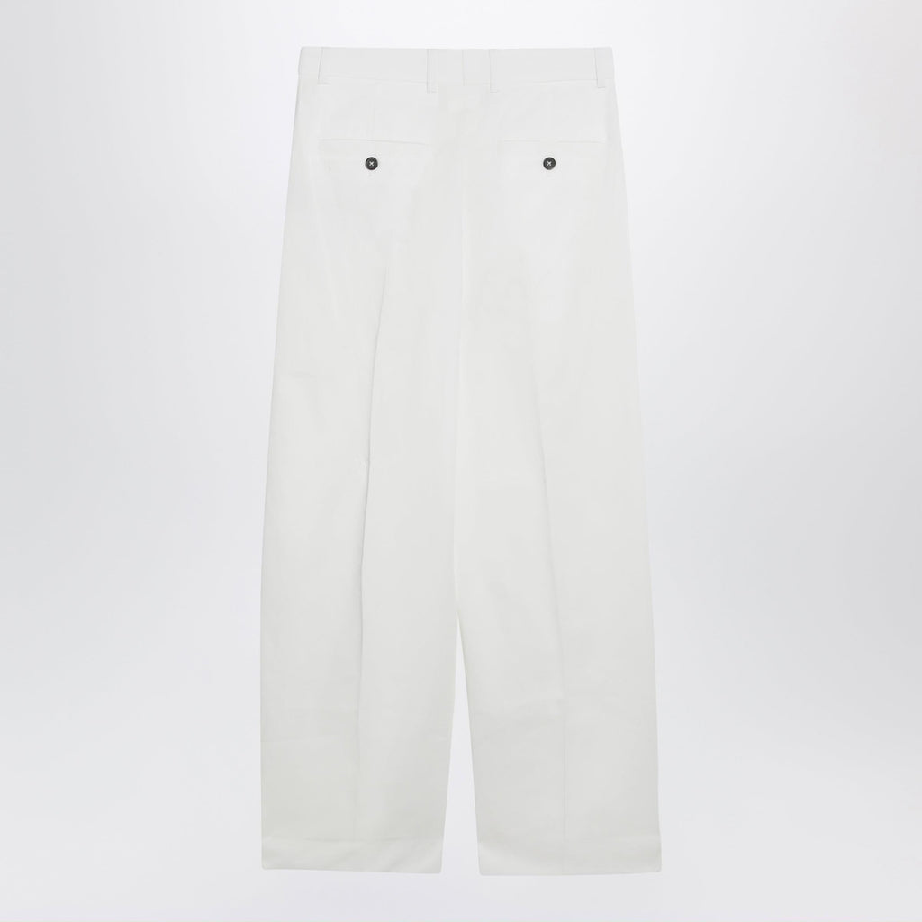 Toteme Single-Pleat Organic Cotton Trousers In White Women