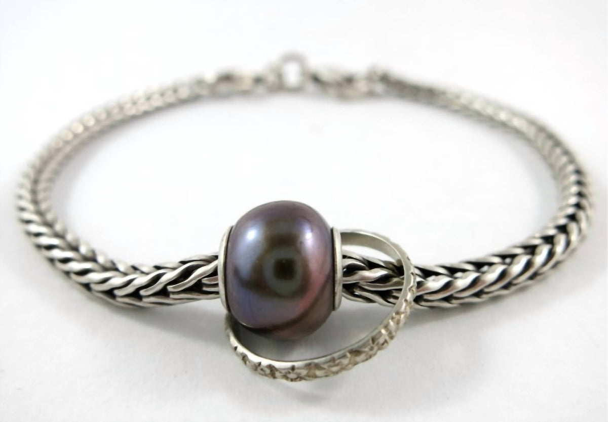 Women's Pearl Bead Charm In Pink