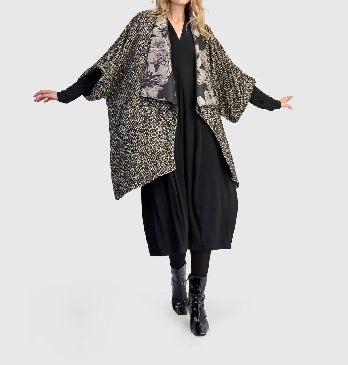 Delice Boucle Coat In Glow