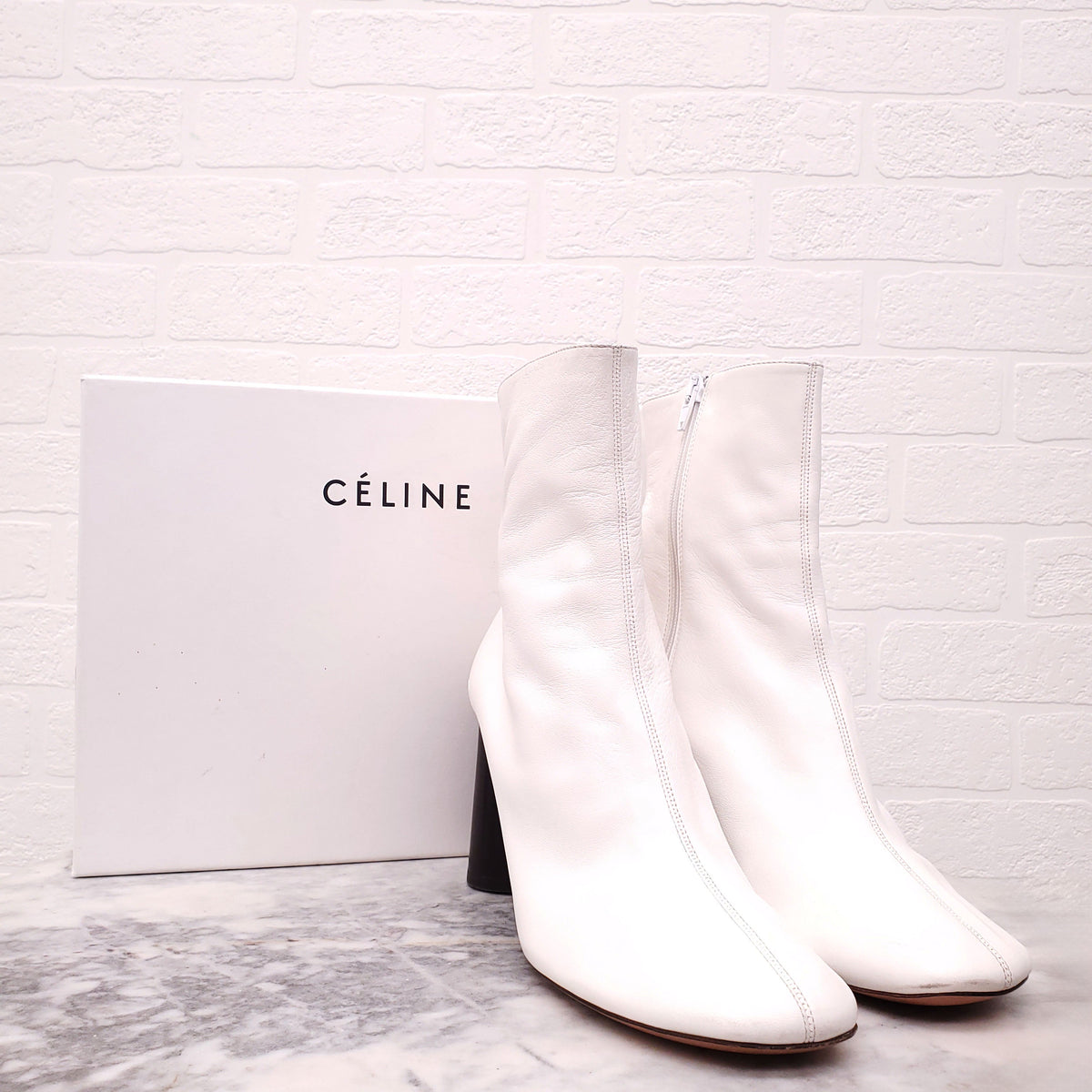 CELINE CREAM LEATHER BOOTS WITH ROUND BLOCK HEEL - SIZE 40.5
