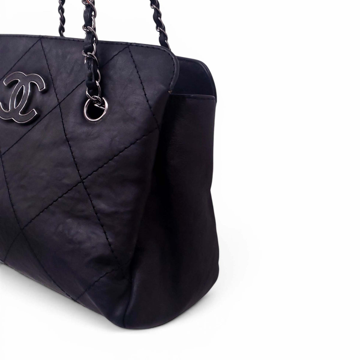 CHANEL BLACK HAMPTONS SHOPPING TOTE BAG