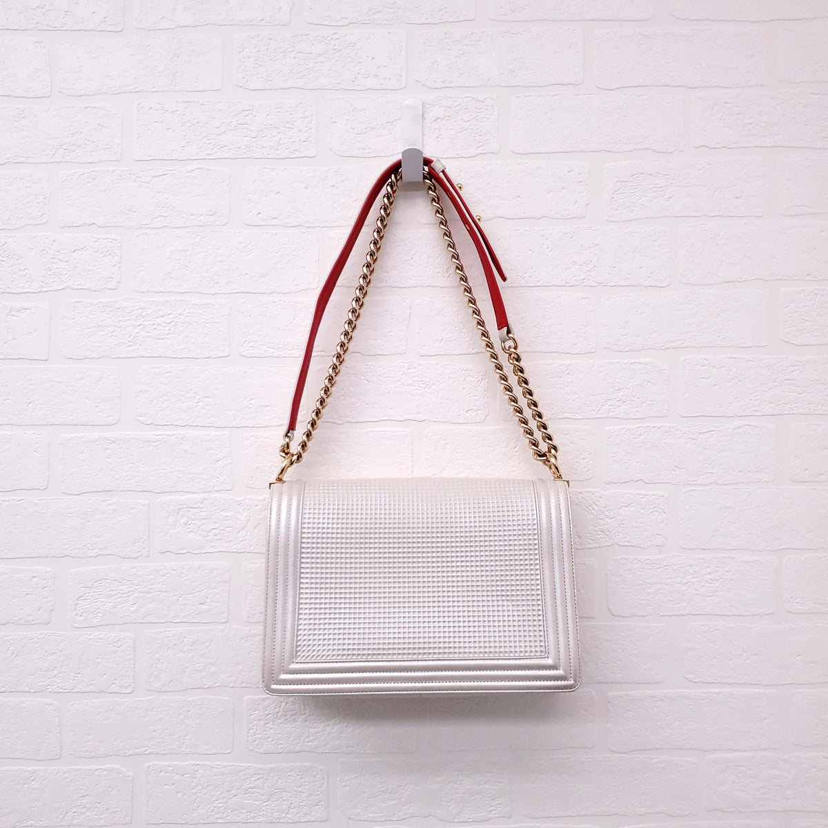 CHANEL CREAM AND RED CUBE BOY JUMBO FLAP BAG