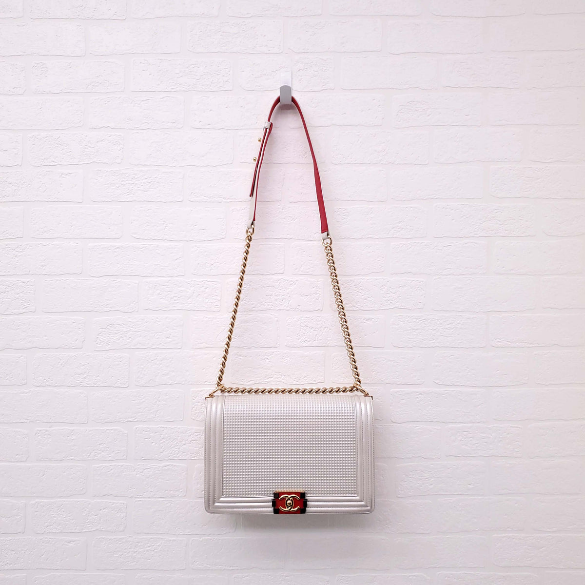 CHANEL CREAM AND RED CUBE BOY JUMBO FLAP BAG