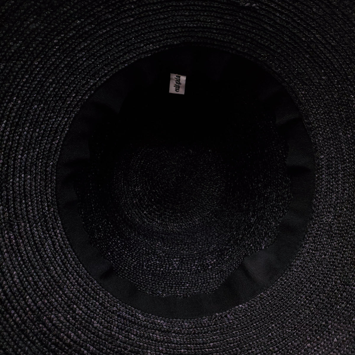 CULT GAIA BLACK RAFFIA HAT