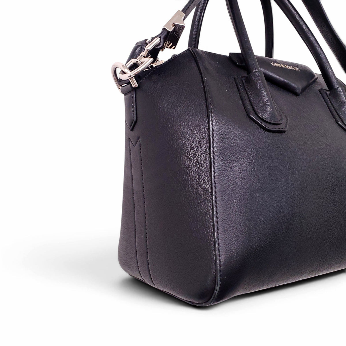 GIVENCHY BLACK ANTIGONA BAG