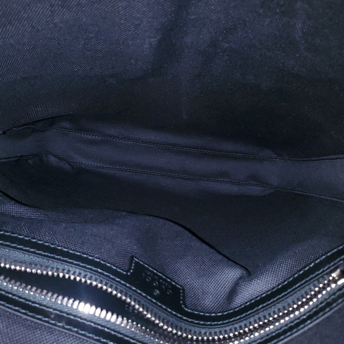 GUCCI BLACK SMALL MESSENGER BAG