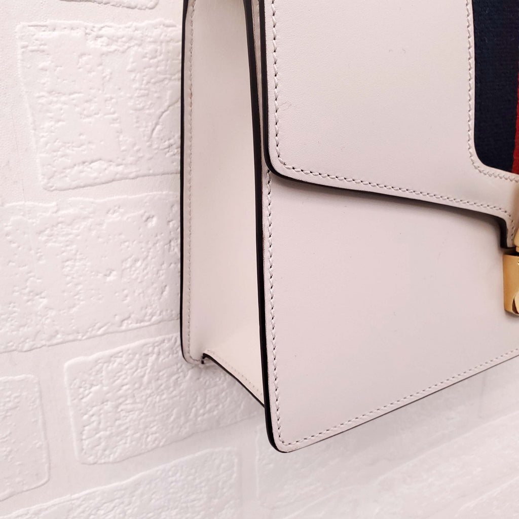 GUCCI CREAM LEATHER SYLVIE BAG