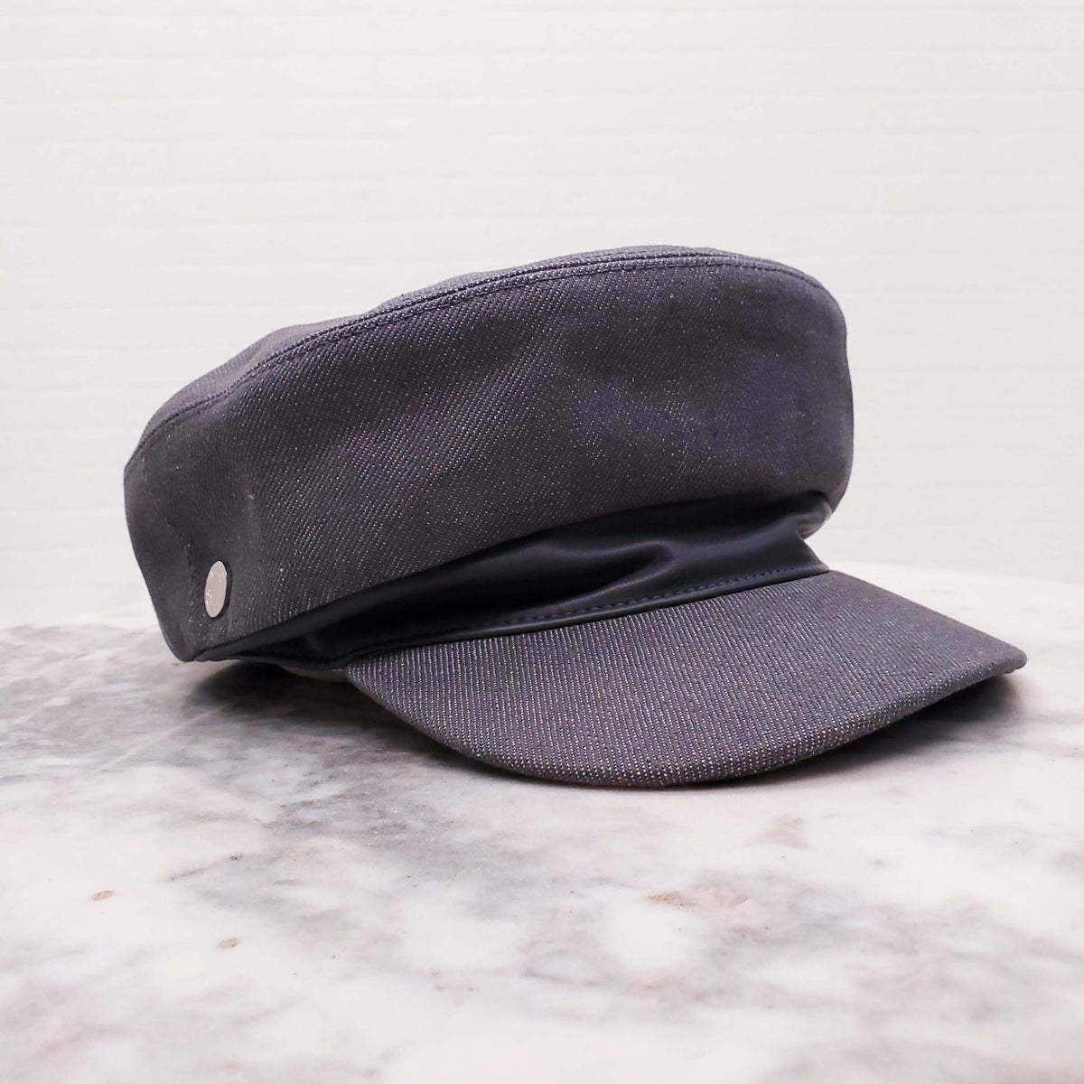 HERMÈS GREY NEWSBOY HAT WITH LEATHER