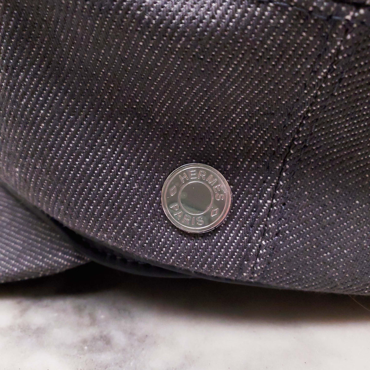 HERMÈS GREY NEWSBOY HAT WITH LEATHER