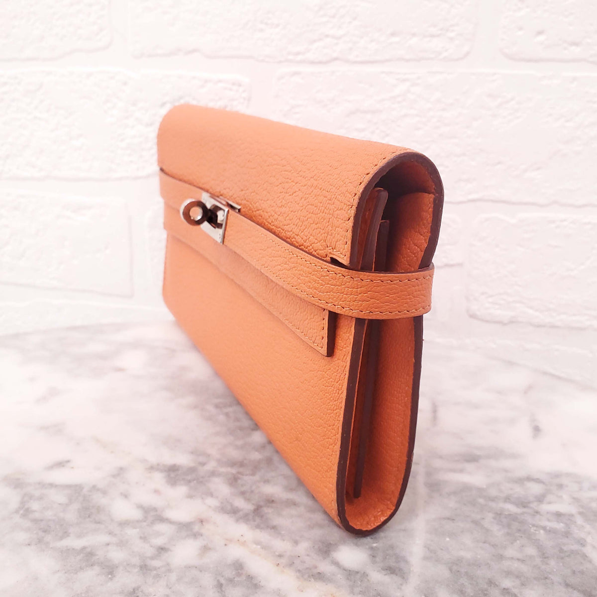 HERMÈS ORANGE KELLY WALLET