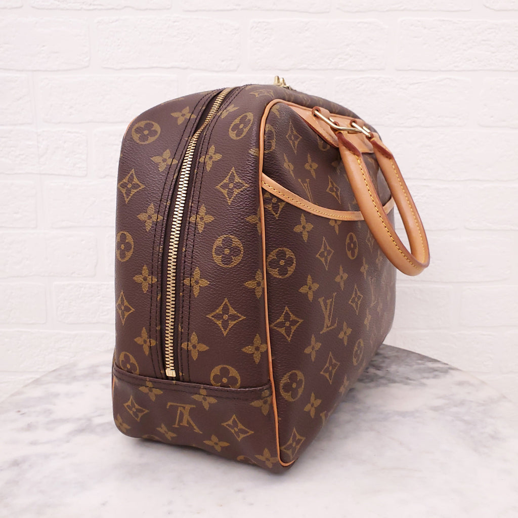 LOUIS VUITTON MONOGRAM DEAUVILLE BAG
