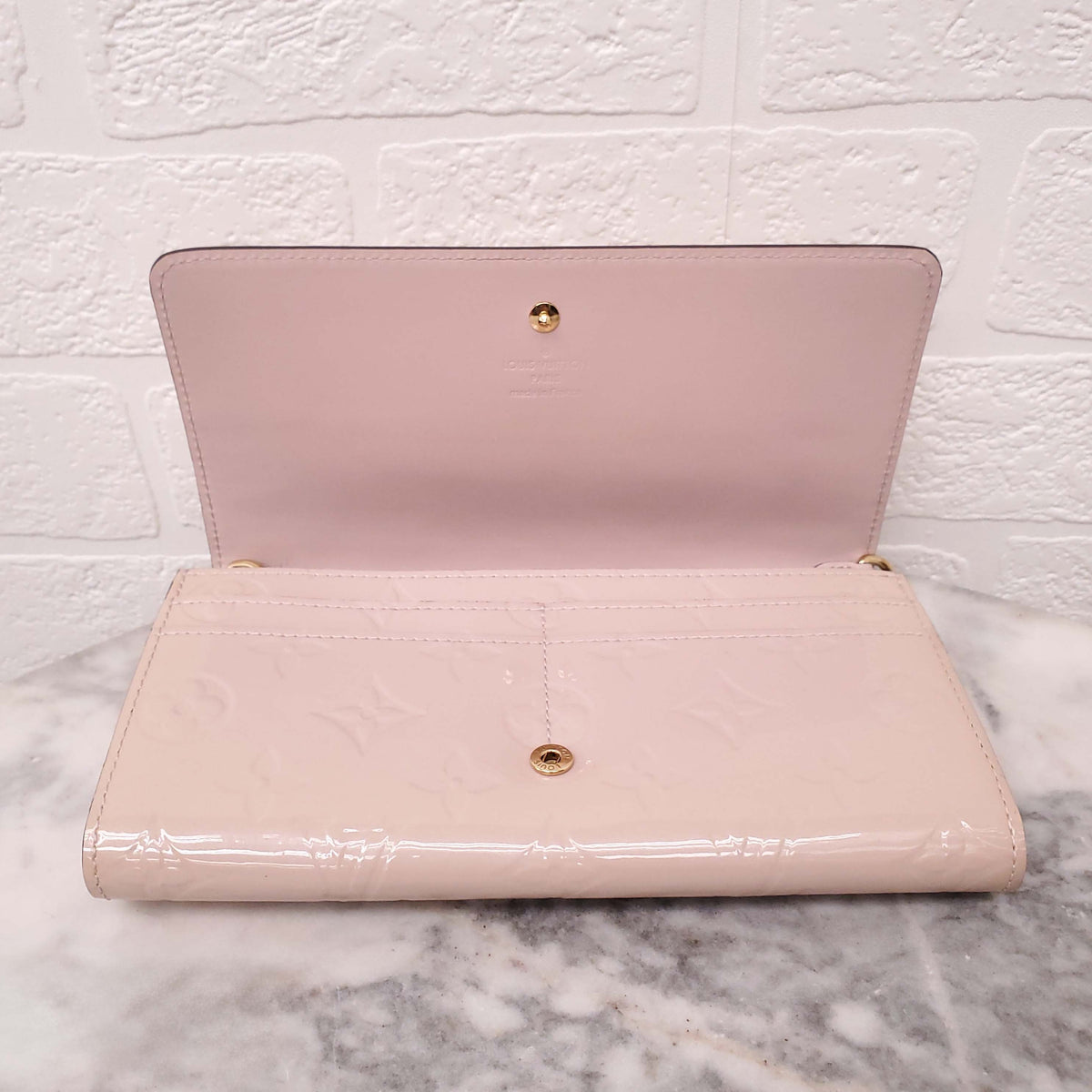LOUIS VUITTON PALE PINK PATENT MONOGRAM WALLET ON CHAIN