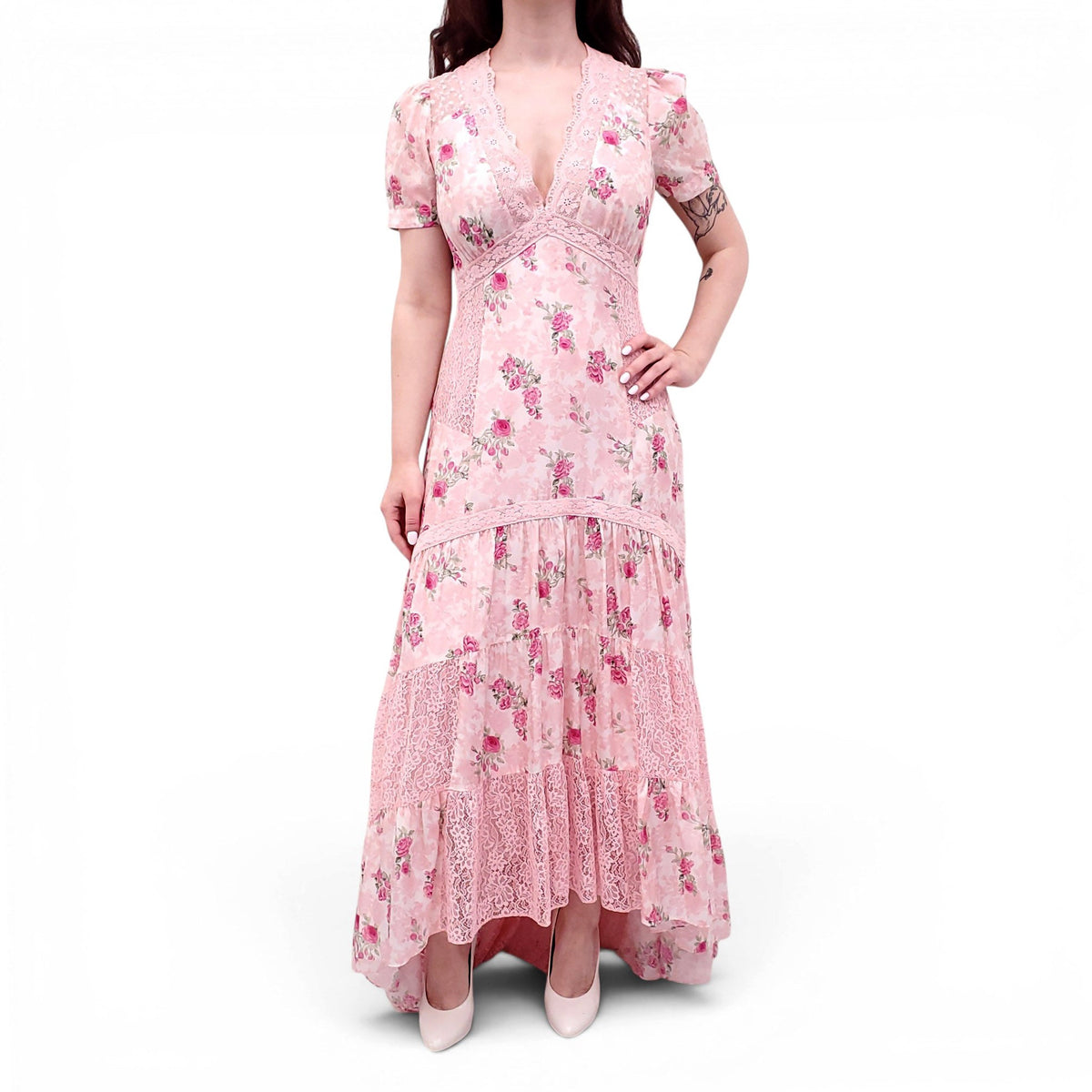 LOVESHACKFANCY PINK TIERED FLORAL DRESS WITH LACE - SIZE 6