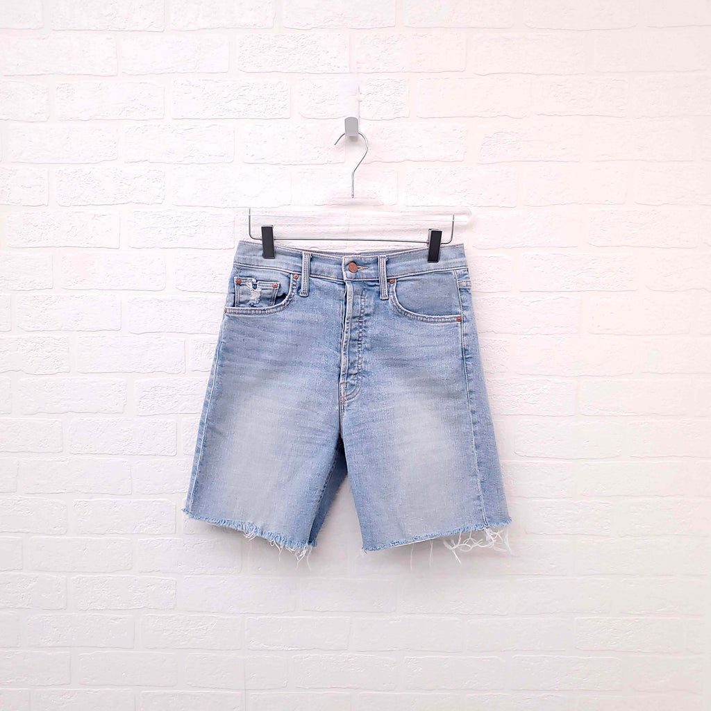 MOTHER 'THE TRIPPER CUT-OUT FRAY' JEAN SHORTS - SIZE 26