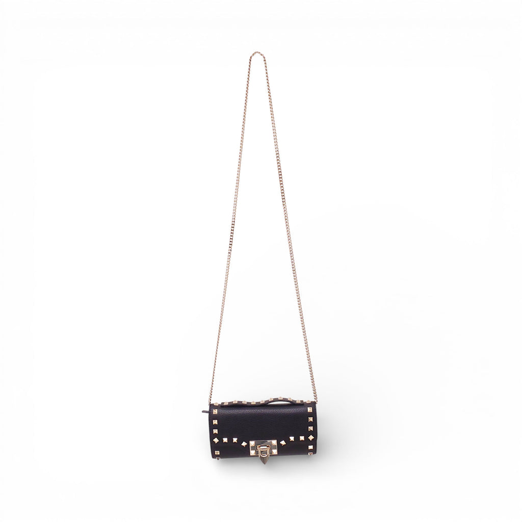 VALENTINO BLACK ROCKSTUD WALLET ON CHAIN