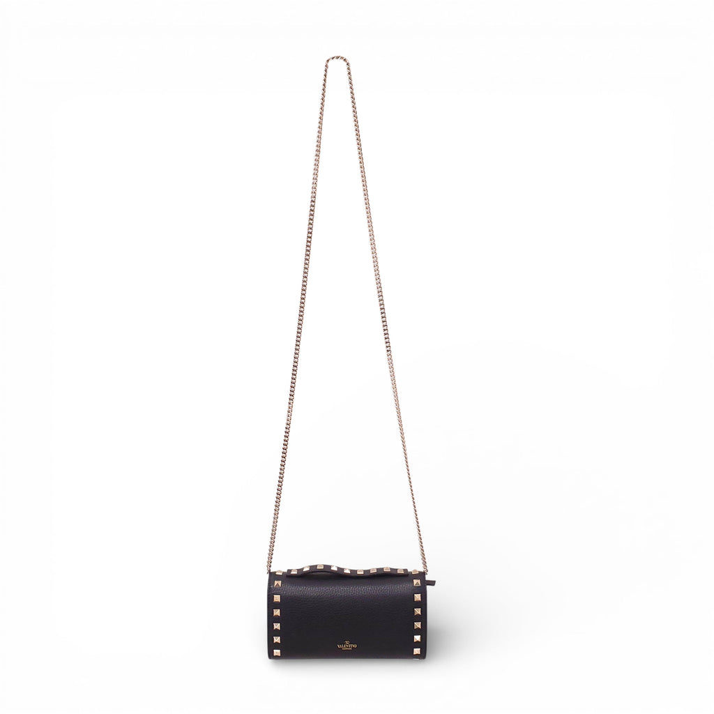 VALENTINO BLACK ROCKSTUD WALLET ON CHAIN
