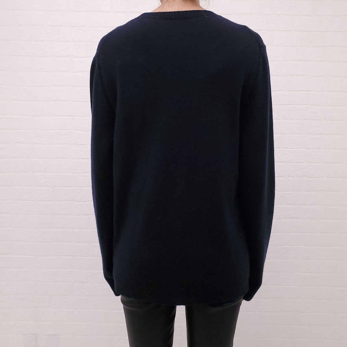 VALENTINO NAVY CASHMERE SWEATER WITH ROCKSTUD DETAIL - SIZE M