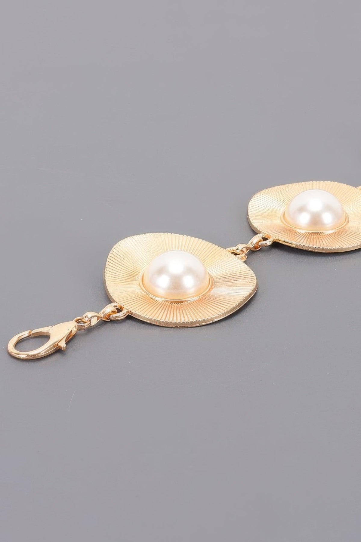 Pearl Accent Disc Chain Belt