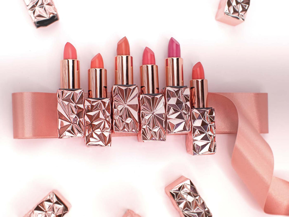 MOUTH OFF! Lipstick Cake Hole